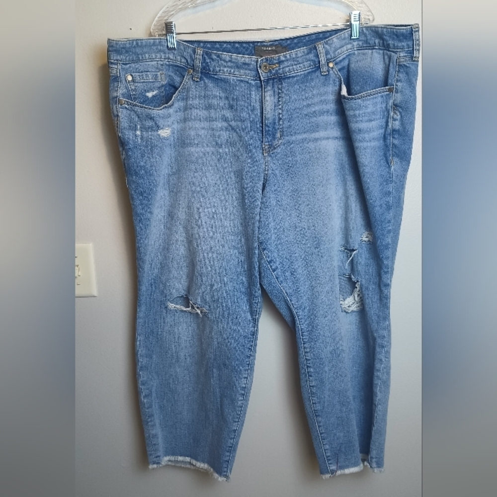 Torrid Boyfriend Crop Jeans Size 22
